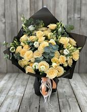 Букет цветов из:  Розы и Лизиантусы #REPLACE_PRED# Кольцово