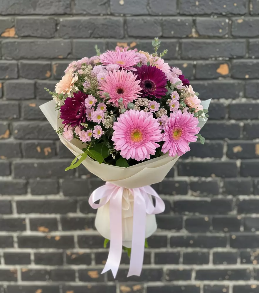 Букет цветов из: Герберы и Хризантемы в Кольцово