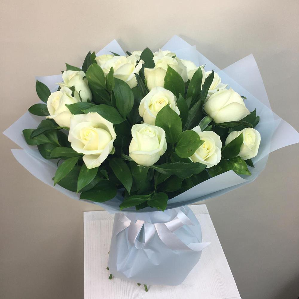 Букет 15 Белых роз Проуд в Кольцово