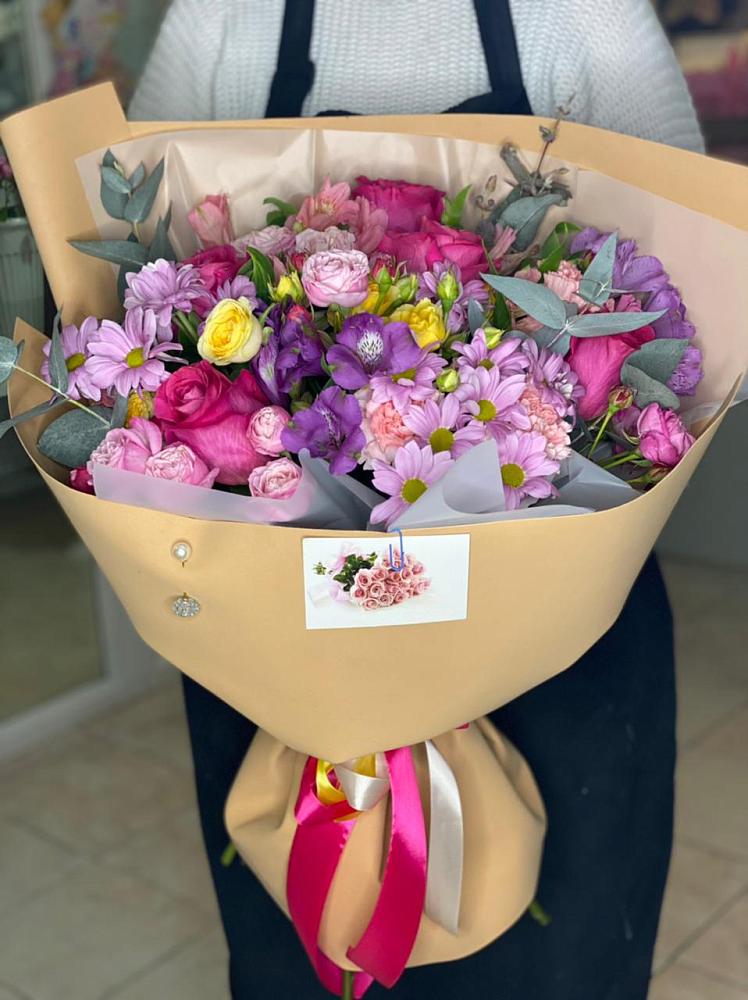 Букет цветов из: Хризантемы, Гвоздики и Альстромерии в Кольцово