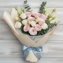 Букет цветов из:  Лизиантусы в Кольцово