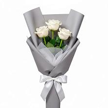Букет 3 белые розы в Кольцово