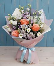 Букет цветов из:  Лизиантусы, Розы, Альстромерии и Гипсофила в Кольцово
