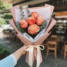 Букет цветов из:  Розы #REPLACE_PRED# Кольцово