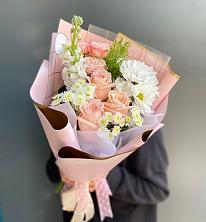 Букет цветов из:  Хризантемы и Розы в Кольцово