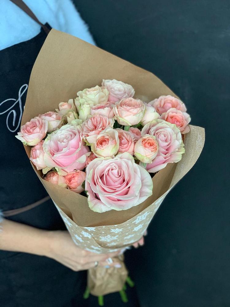 Букет цветов из: Хризантемы и Розы в Кольцово