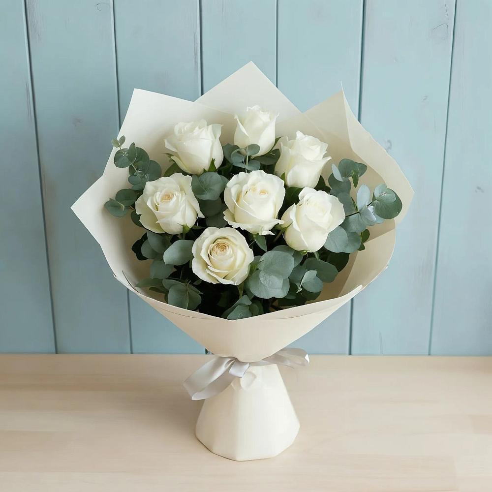 Букет Белые розы в Эвкалипте в Кольцово