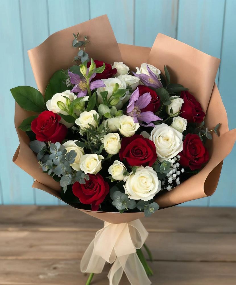 Букет цветов из: Розы и Альстромерии в Кольцово