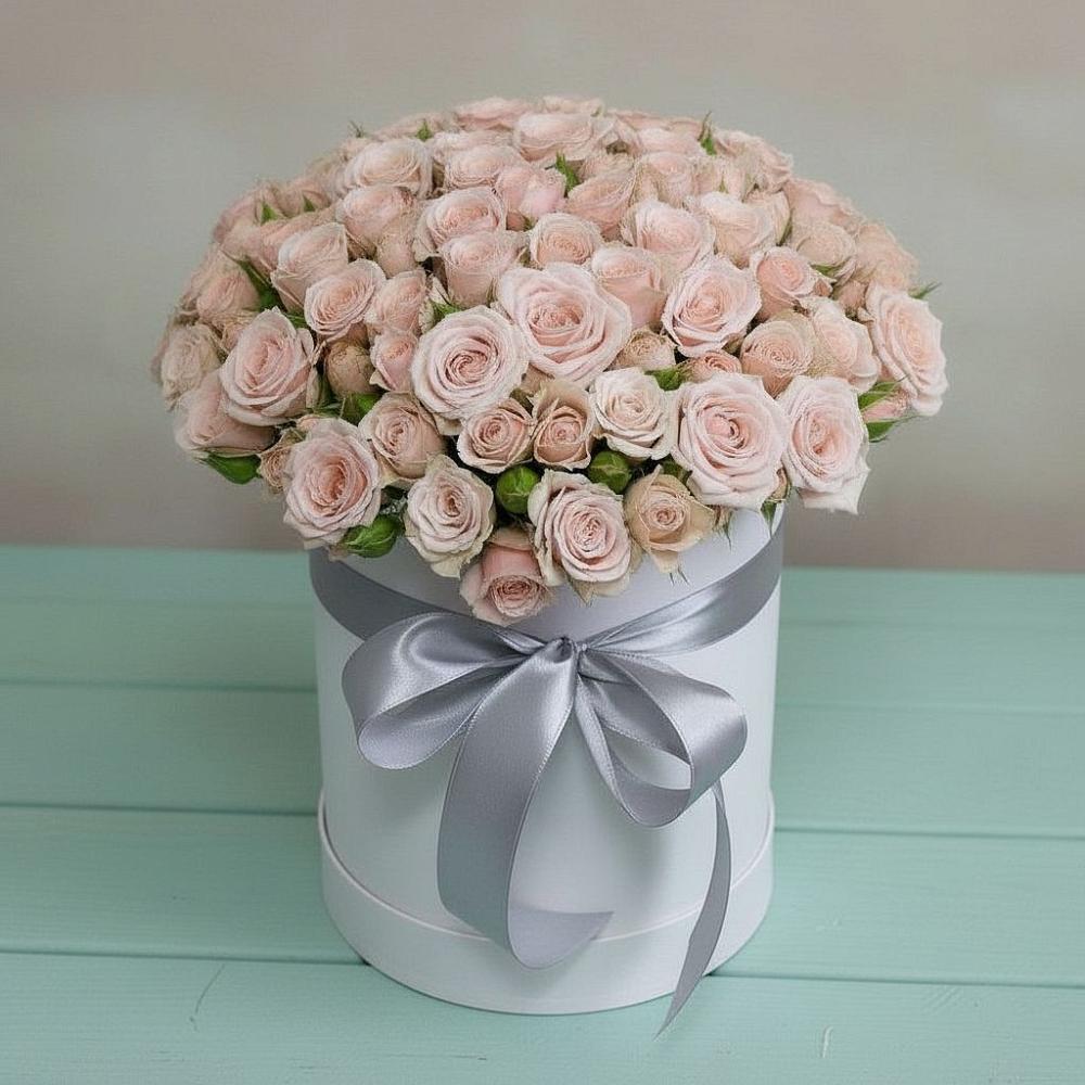 Цветочная композиция из Розы в шляпной коробке в Кольцово